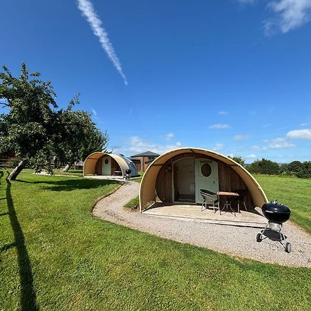 Middlewick Holiday Cottages Гластонбери Экстерьер фото