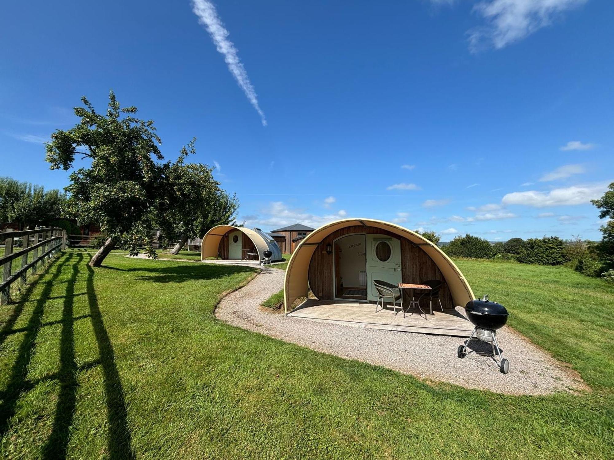 Middlewick Holiday Cottages Гластонбери Экстерьер фото